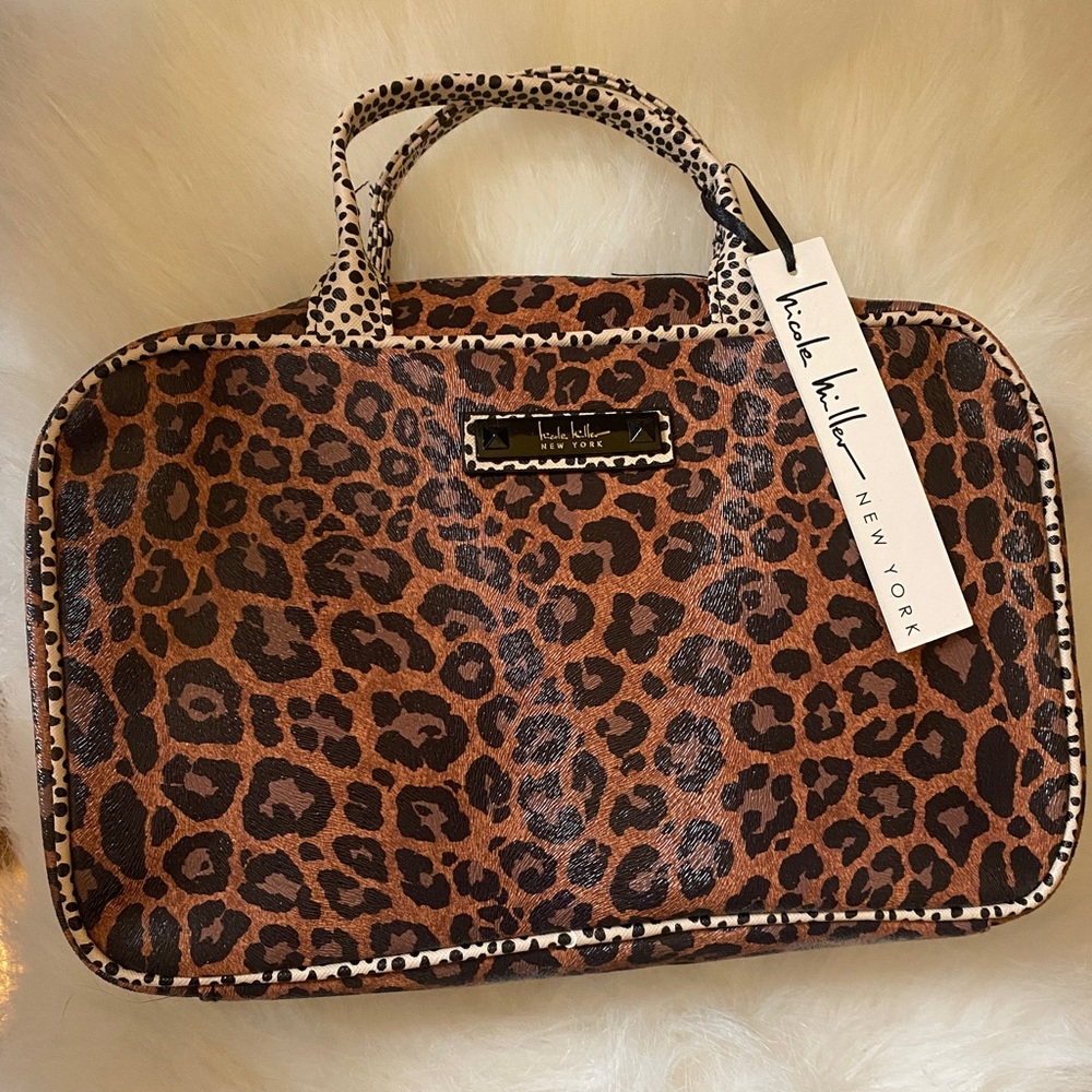 Nicole Miller NWT Cosmetic Toiletry Case Bag